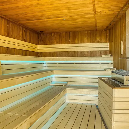 Ensana Thermal Aqua 4* ヘーヴィーズ