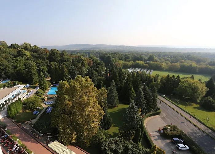 Hotell Ensana Thermal Aqua 4*