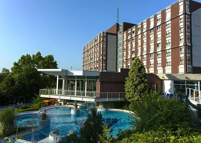 Ensana Thermal Aqua ホテル ヘーヴィーズ