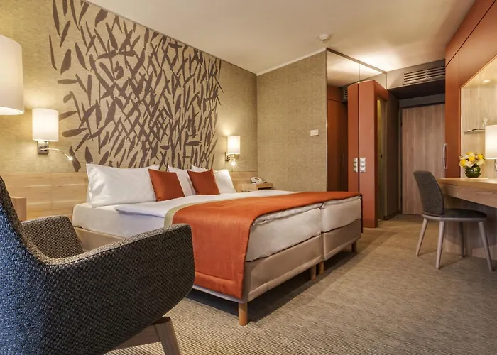 Hotell Ensana Thermal Aqua 4*